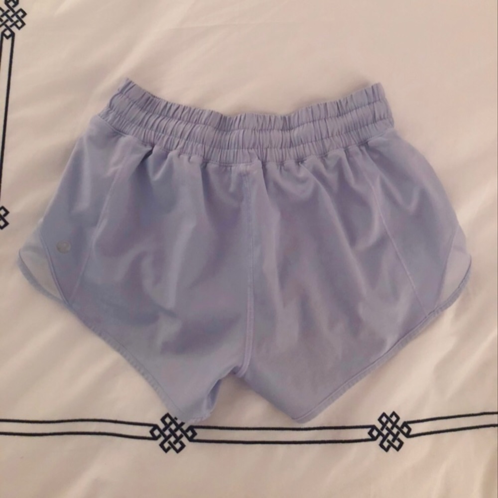 SOLD Lululemon serene blue bitty hot shorts